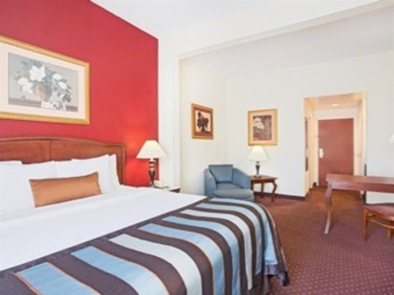 Holiday Inn Express & Suites - Mobile - I-65 By Ihg Exterior foto