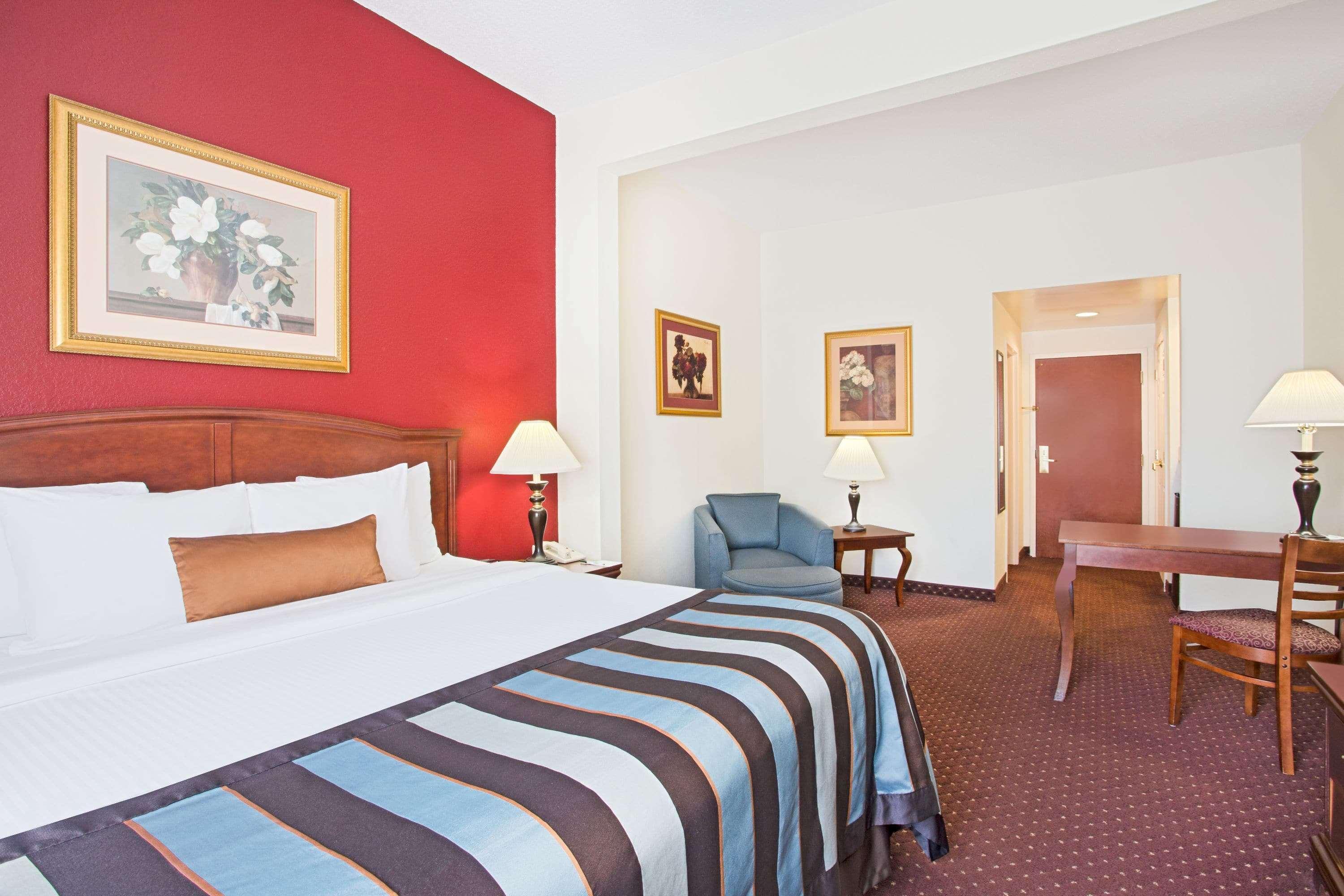 Holiday Inn Express & Suites - Mobile - I-65 By Ihg Exterior foto