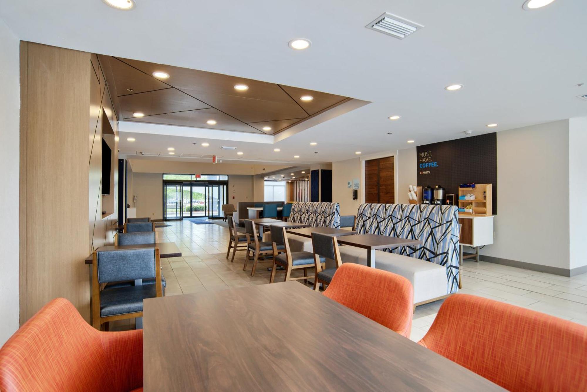 Holiday Inn Express & Suites - Mobile - I-65 By Ihg Exterior foto