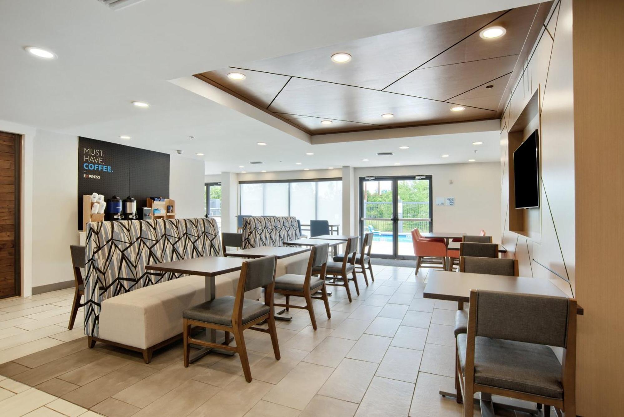 Holiday Inn Express & Suites - Mobile - I-65 By Ihg Exterior foto